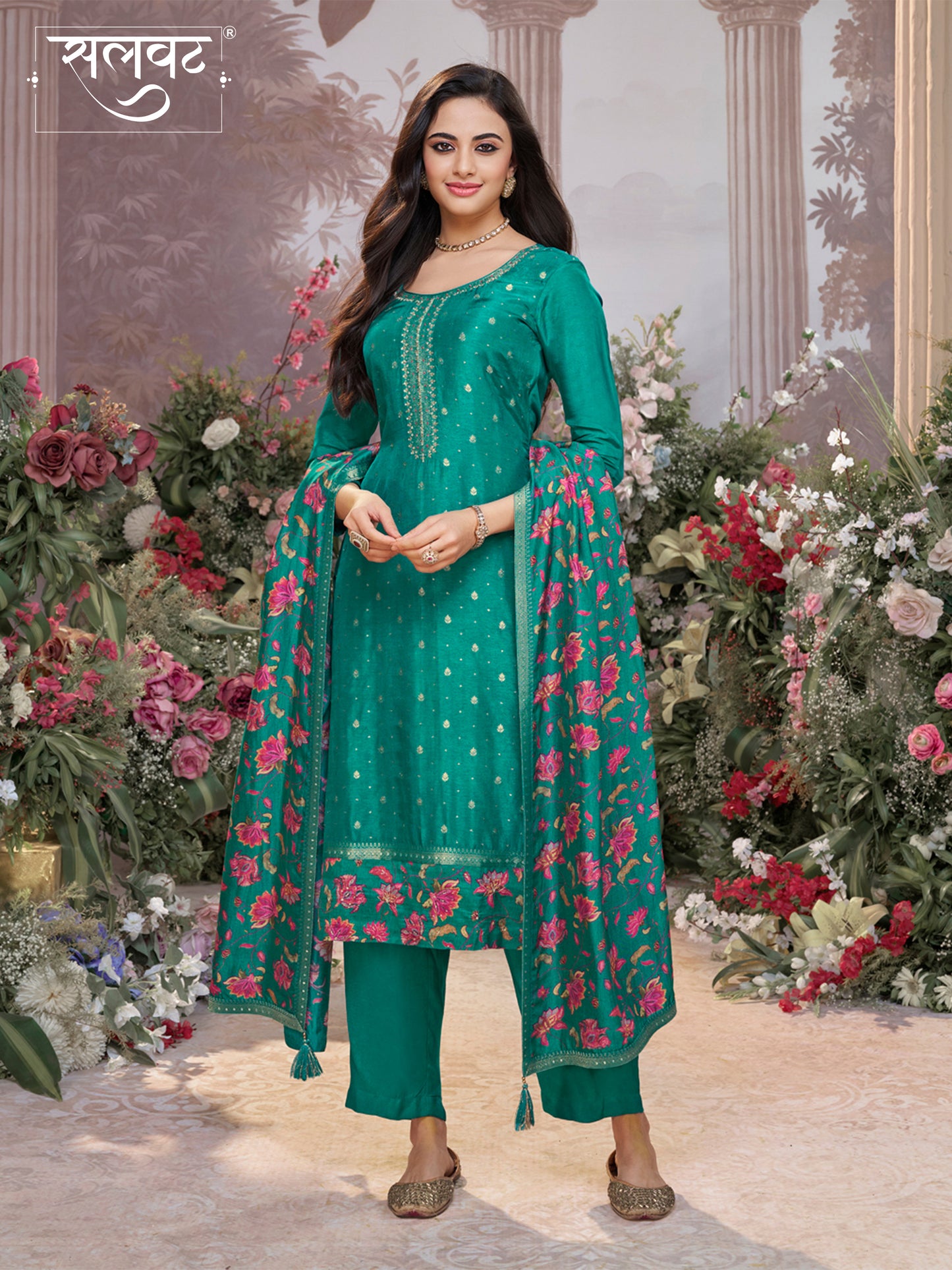 Green Dola Silk Kurta Set with Jacquard Work, Paired with a Dola Silk Digital Printed Dupatta