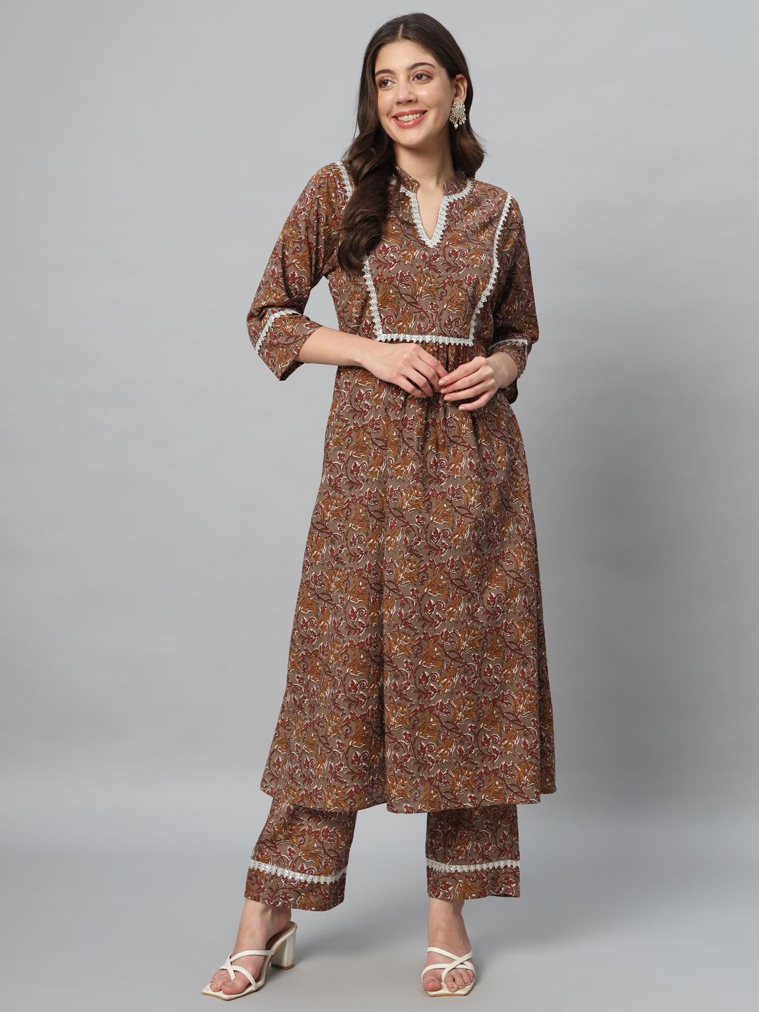 Brown Everyday Kurta Set with Lace Detailing