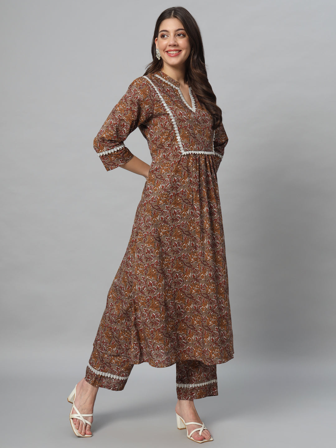 Brown Everyday Kurta Set with Lace Detailing