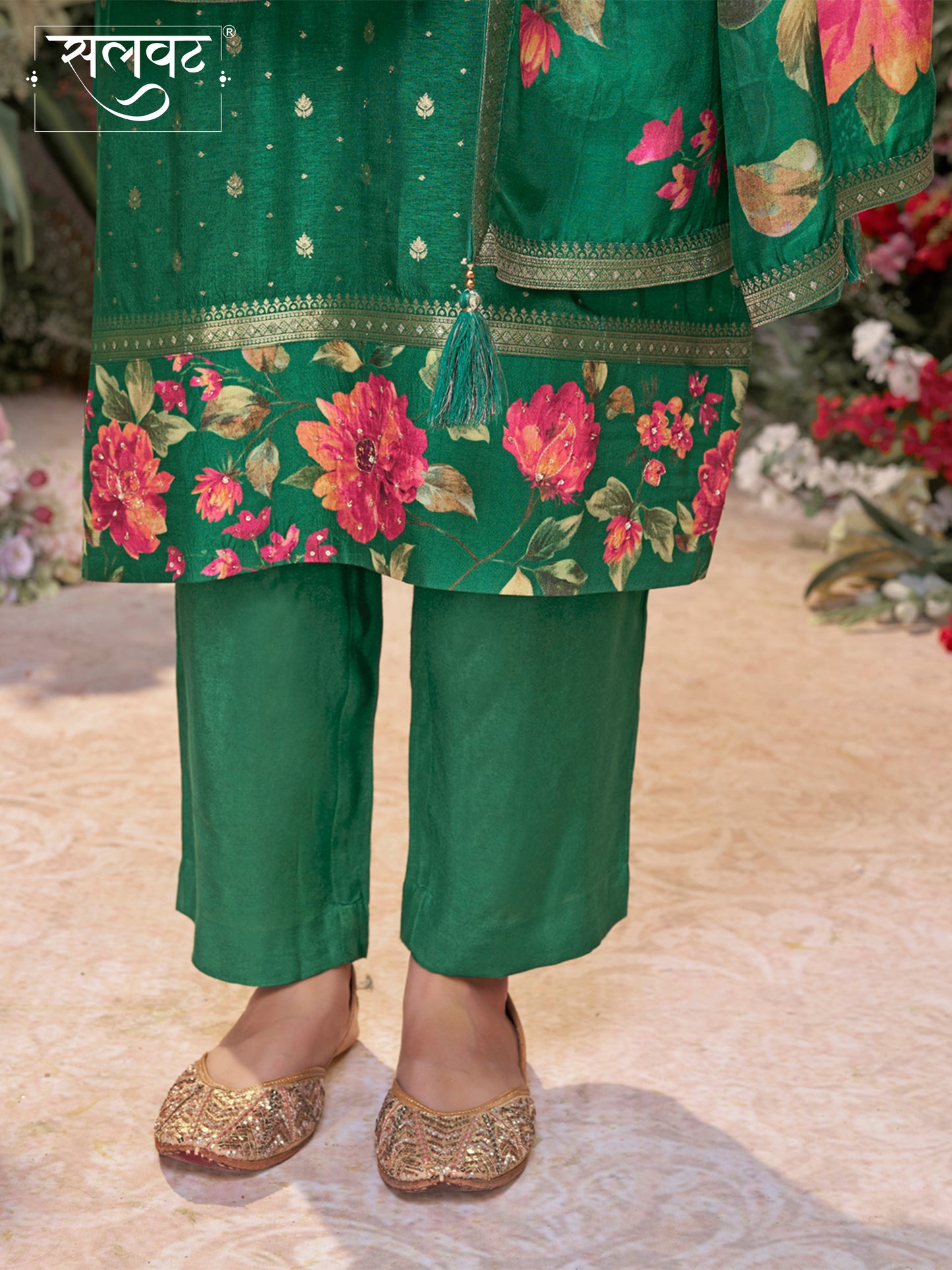 Green Dola Silk Kurta Set with Jacquard Work, Paired with a Dola Silk Digital Printed Dupatta