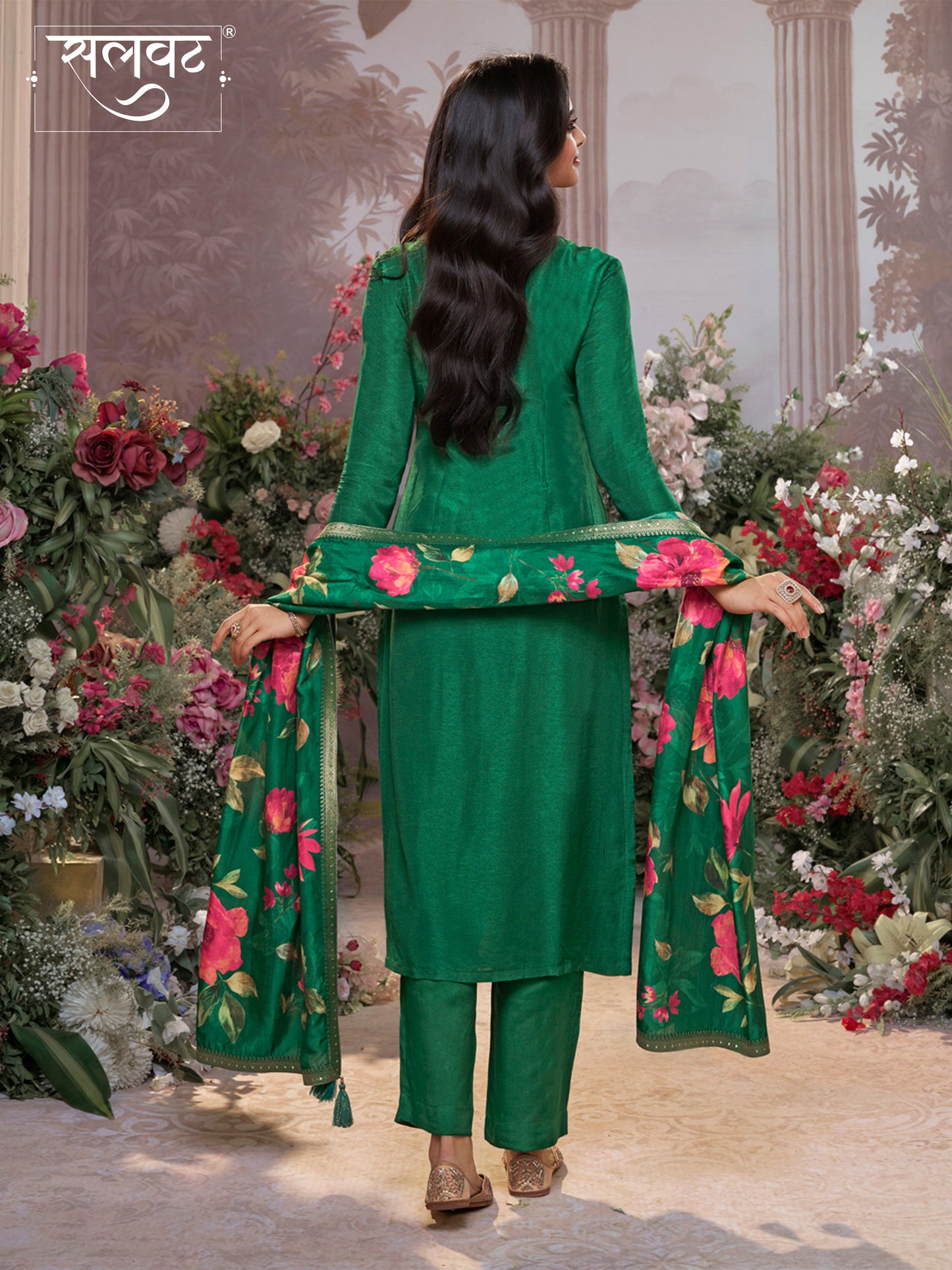 Green Dola Silk Kurta Set with Jacquard Work, Paired with a Dola Silk Digital Printed Dupatta