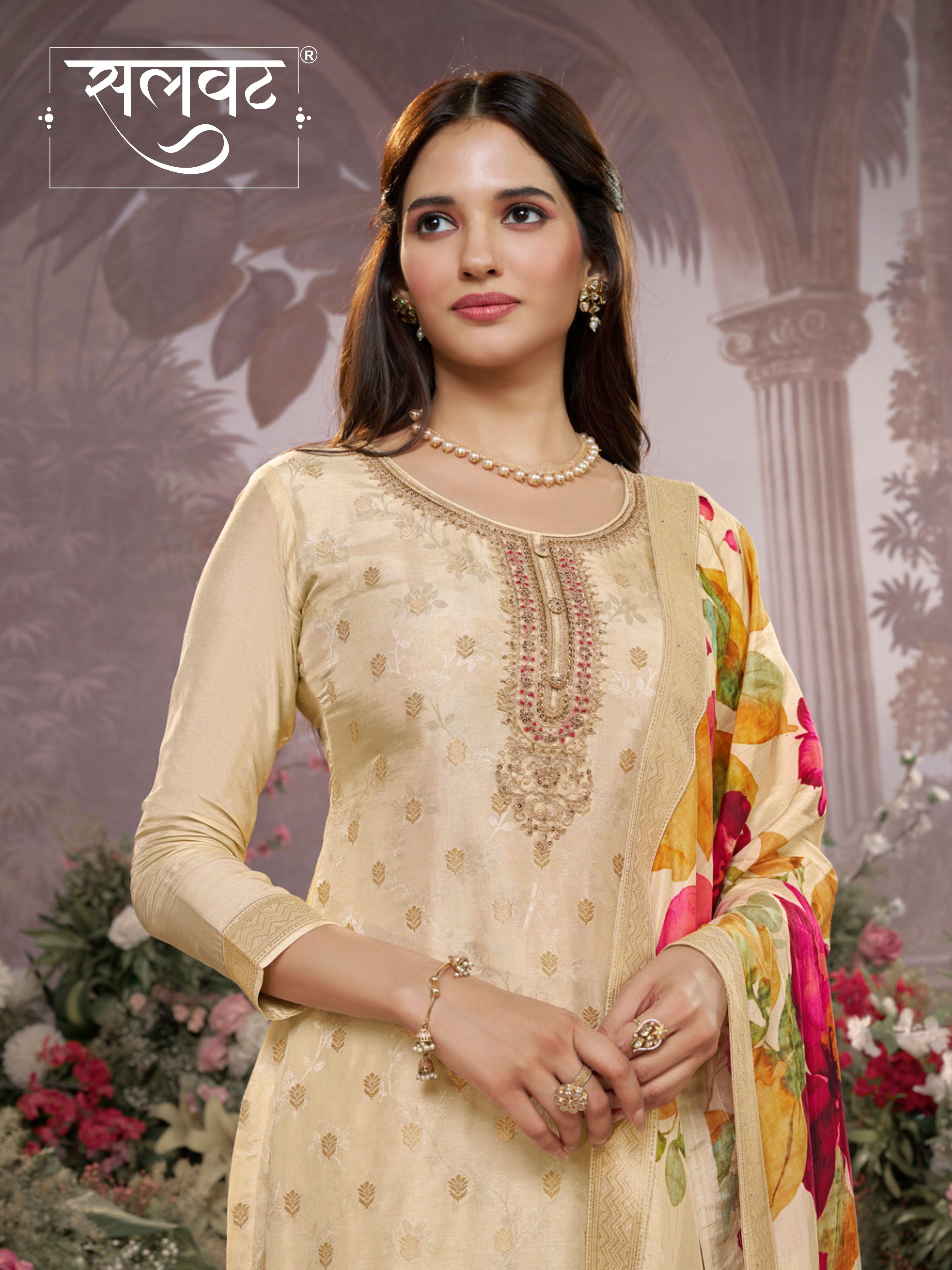 Off-White Dola Silk Jacquard & Embroidery Kurta Set with Digital Print Dola Silk Dupatta