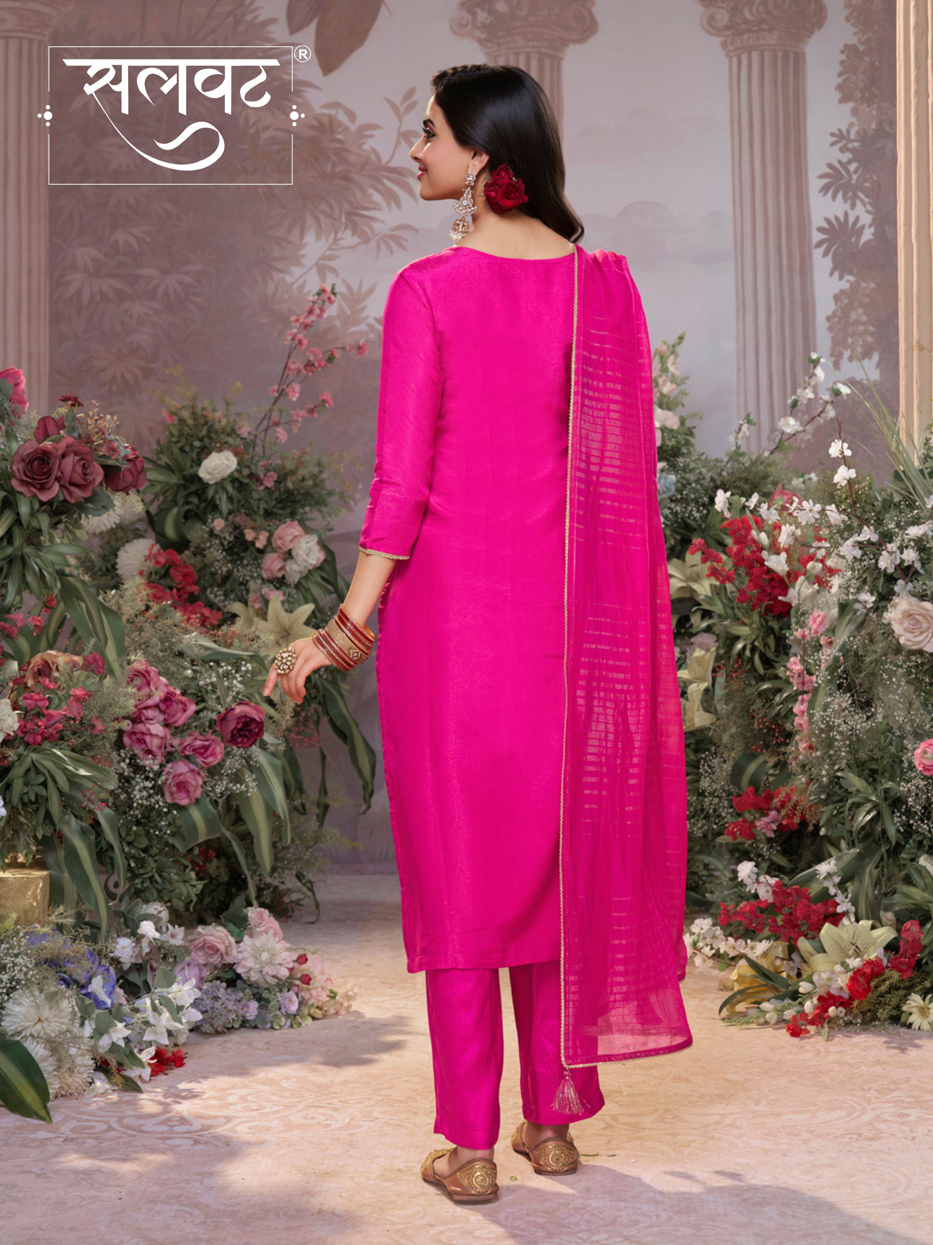Pink Chinon Kurta Set with Jacquard and Zari Work, Paired with an Organza Dupatta