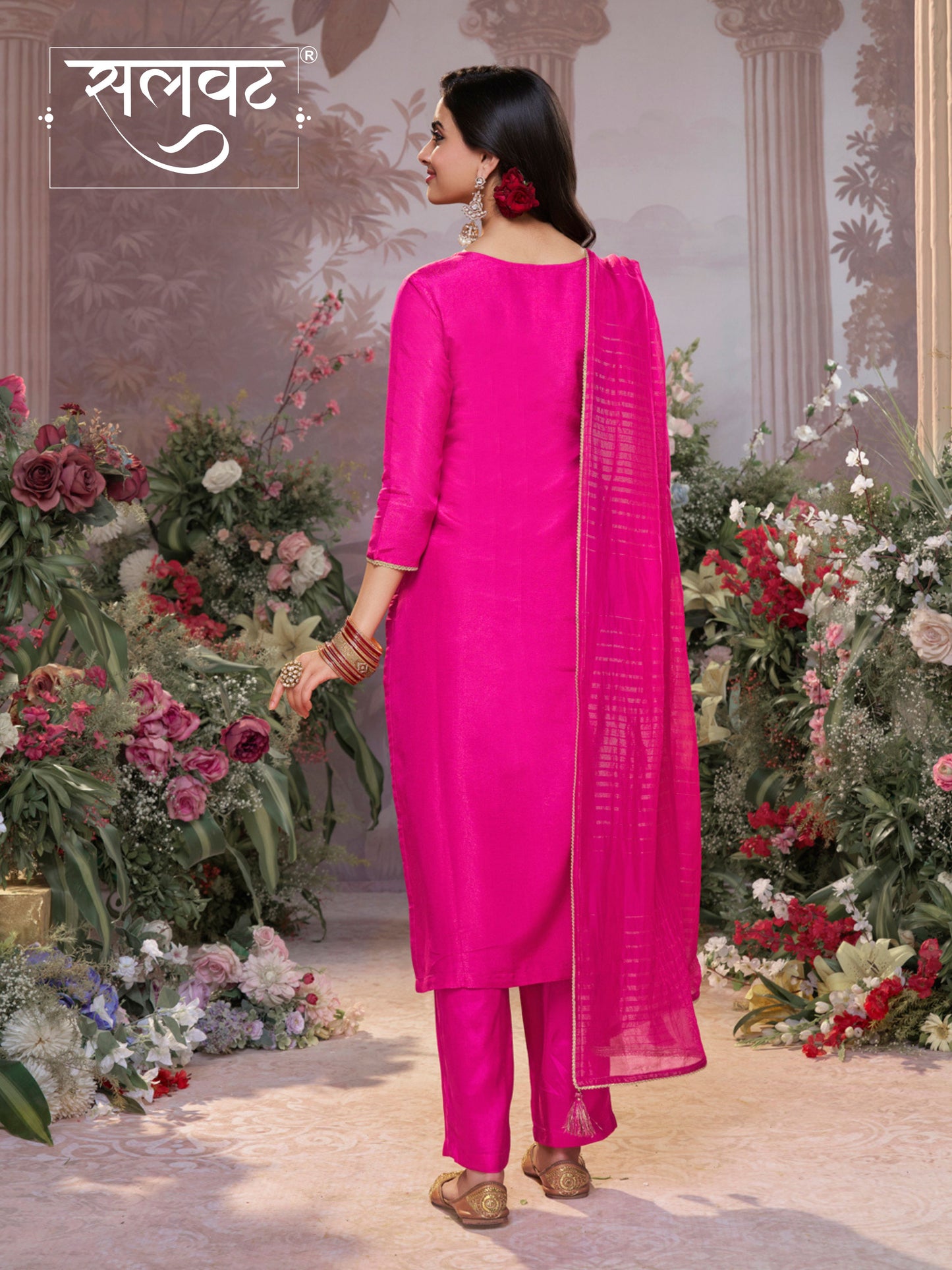 Pink Chinon Kurta Set with Jacquard and Zari Work, Paired with an Organza Dupatta
