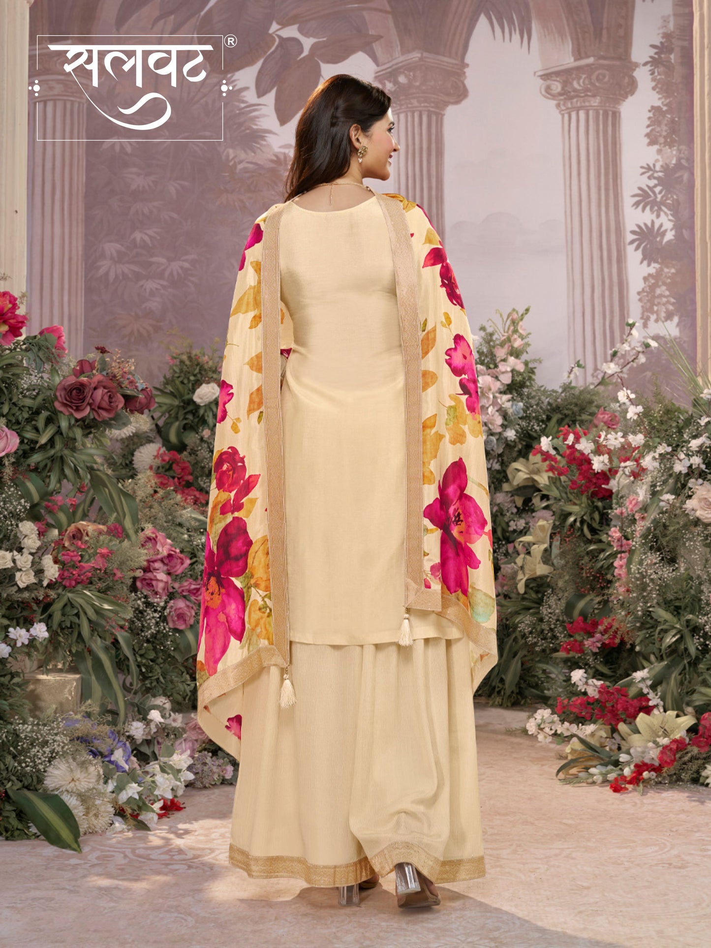 Off-White Dola Silk Jacquard & Embroidery Kurta Set with Digital Print Dola Silk Dupatta