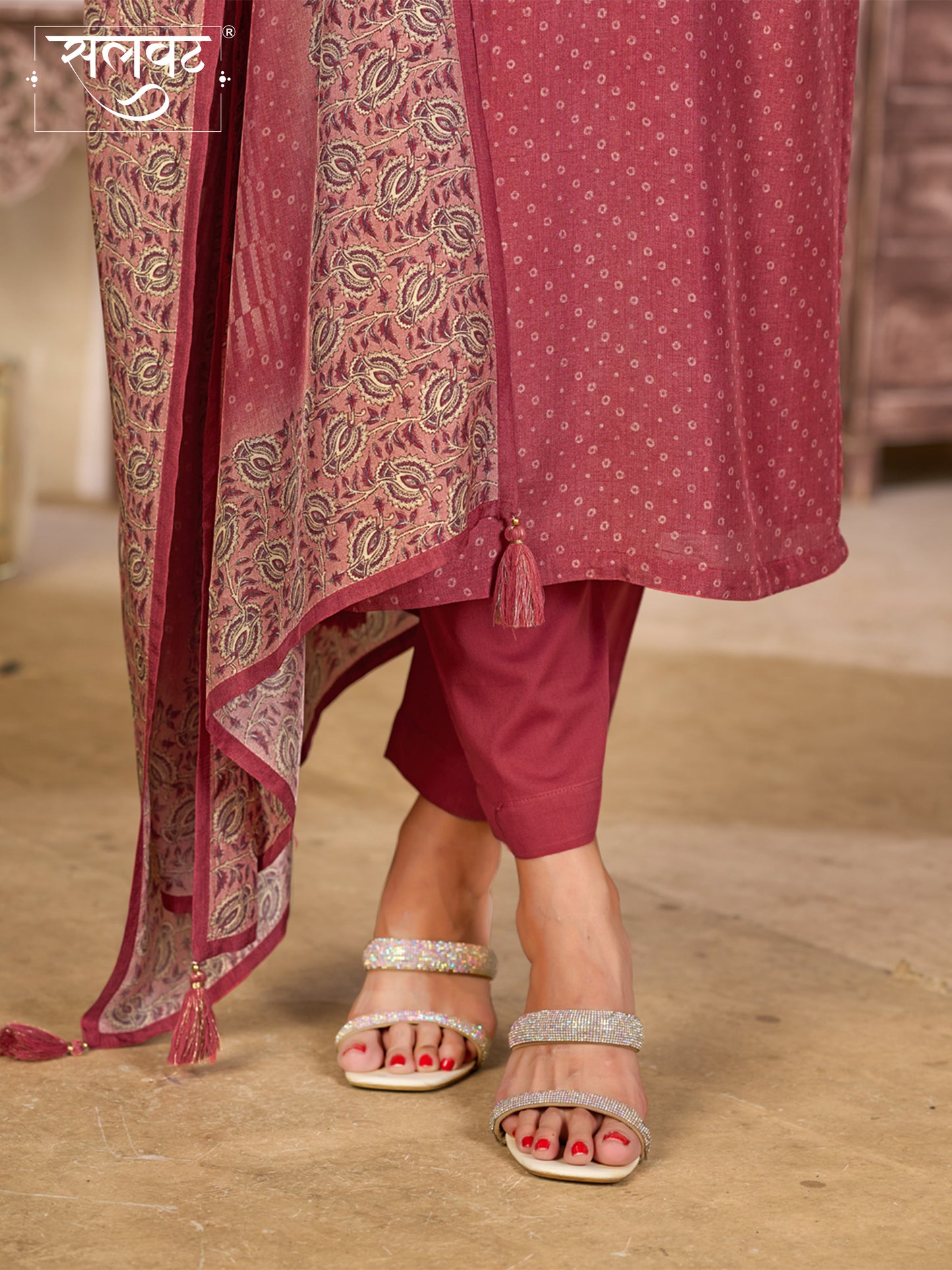 Dusty Red Viscose Kurta Set with Subtle Print and Woven Viscose Dupatta